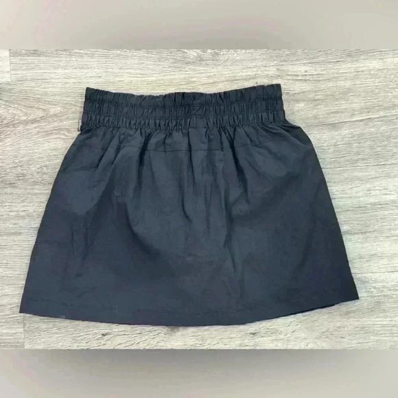 REI Co-op 
Active Pursuits Skort Size Small - Picture 4 of 4